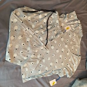 Soft and comfy women’s pajamas.